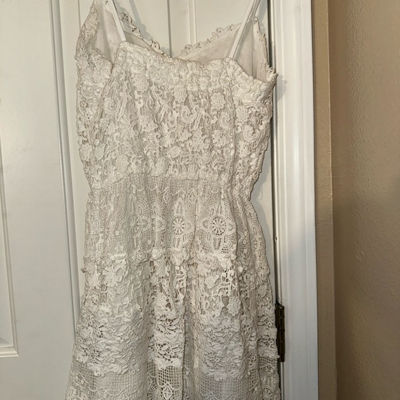 Abercrombie & Fitch: Floral Lace Camisole and Dress Set in White & Pinkish Cream - Picture 7 of 8